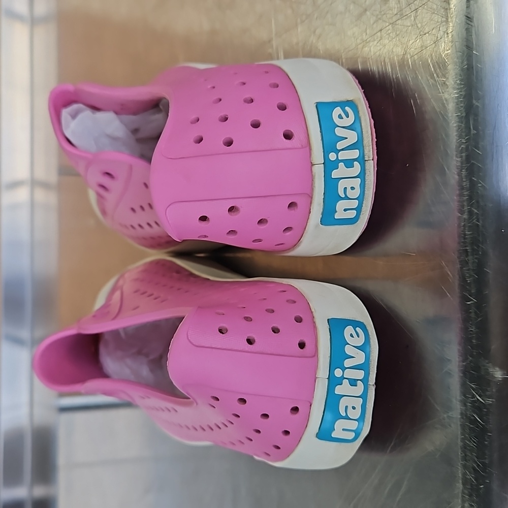 Native Pink Water Shoes - Picture 3 of 6